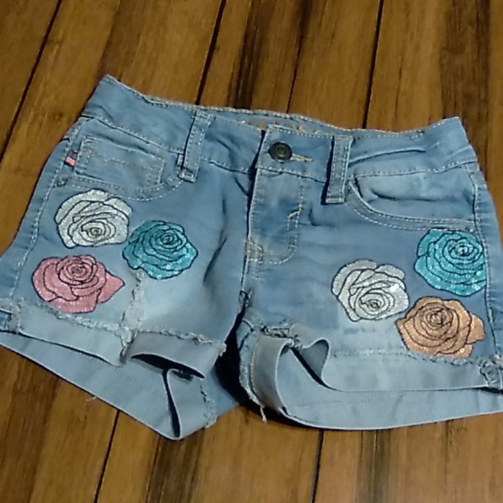Girl's shorts